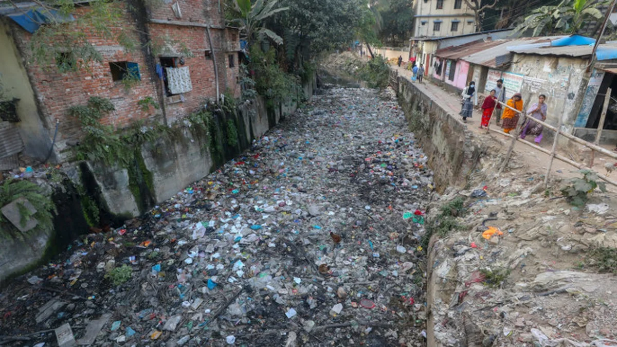 প্রতিদিন ১৩ হাজার টন প্লাস্টিক বর্জ্যে চট্টগ্রামের ৫৭ খালের সর্বনাশ