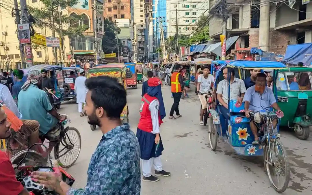 নির্মাণ, যানবাহন ও ফুটপাথজুড়ে সিন্ডিকেটের দাপট