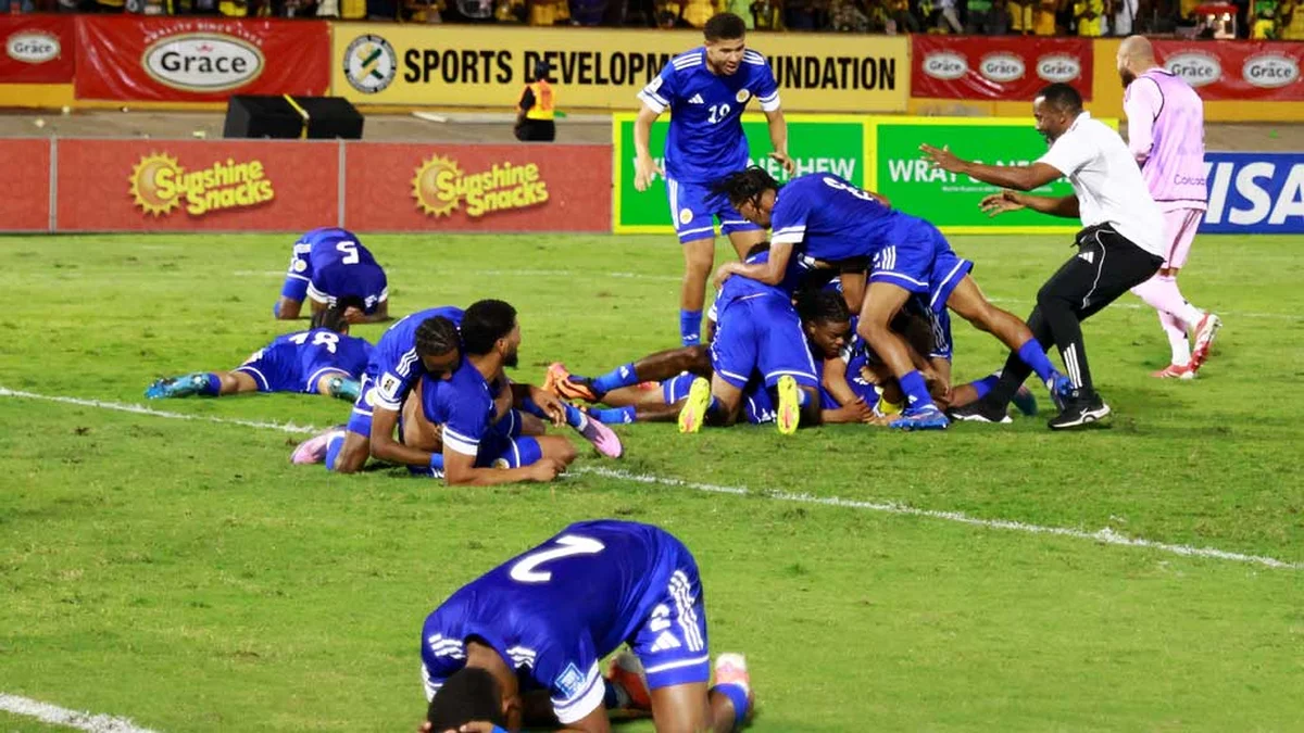 ইতিহাস গড়ে বিশ্বকাপে দেড় লাখ মানুষের দেশ কুরাসাও