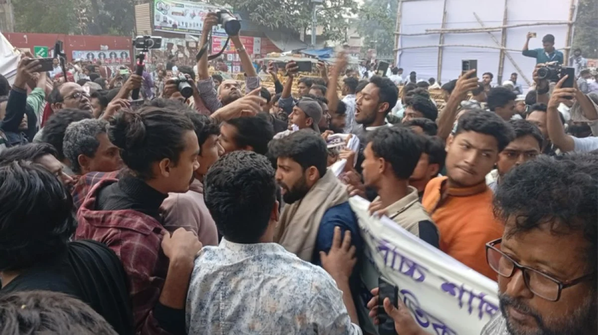 শাহবাগে ‘গানের আর্তনাদ’ কর্মসূচিতে জুলাই মঞ্চের হামলার অভিযোগ