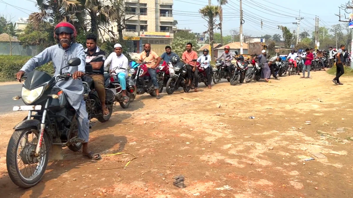 ঈদ শেষে কর্মস্থলে ফেরা মানুষের চরম ভোগান্তি