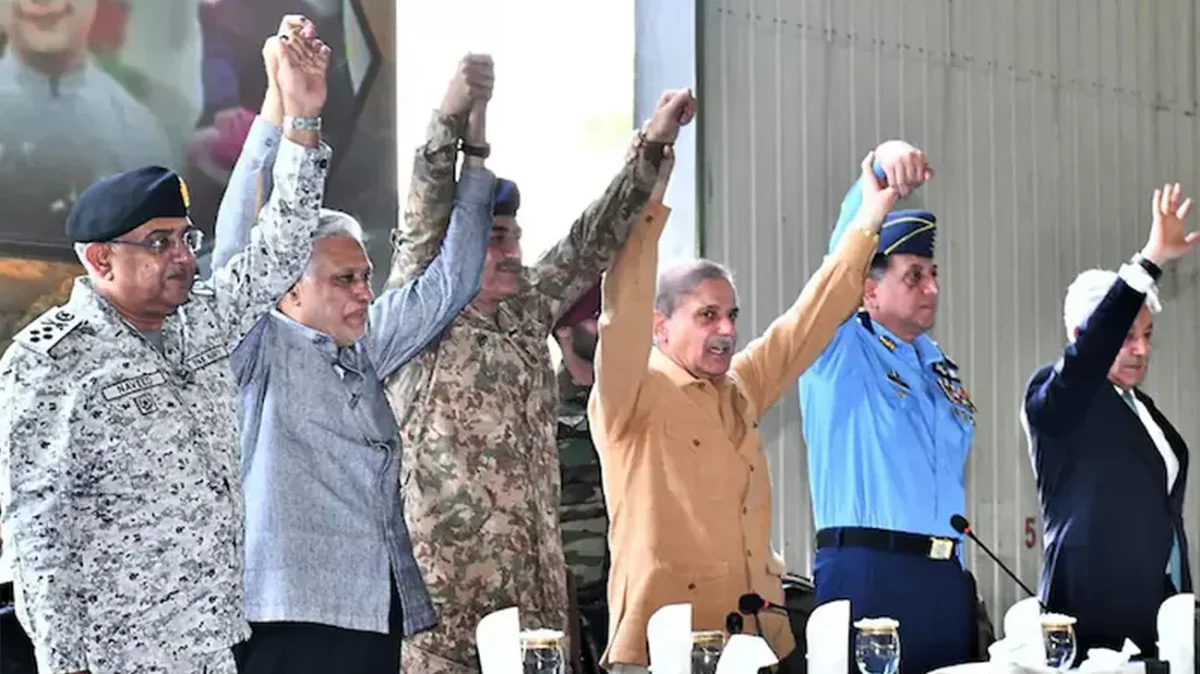 ‘পাকিস্তানকে ব্যবহার করে টয়লেট পেপারের মতো ছুড়ে ফেলেছে যুক্তরাষ্ট্র’