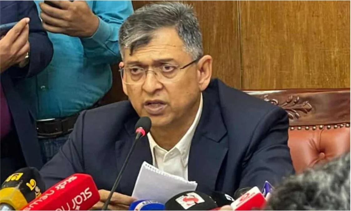 ১০ হাজার অস্ত্র এখনো উদ্ধার হয়নি: স্বরাষ্ট্রমন্ত্রী সালাহউদ্দিন