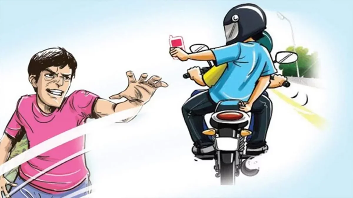 সড়কে রেহাই পাচ্ছেন না এমনকি সরকারি কর্মকর্তা কিংবা পুলিশ সদস্যরাও