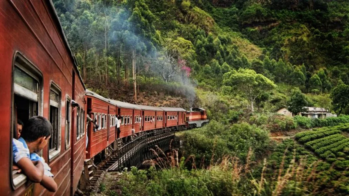 শ্রীলঙ্কা ভ্রমণে এখন থেকে অনুমতি নিতে হবে বাংলাদেশীদের