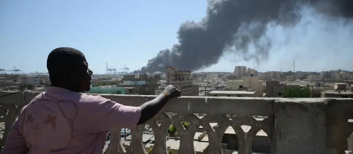 রাস্তায় পড়ে আছে শত শত লাশ, কবর দেওয়ার কেউ নেই