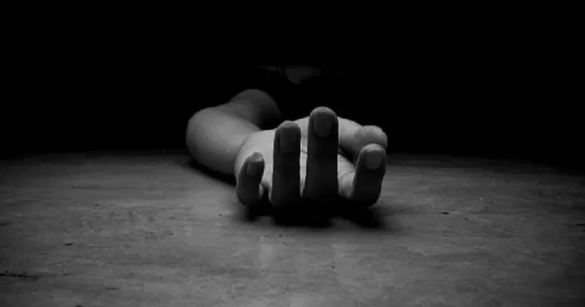 ঋণের চাপে বাড়ছে আত্মহত্যা, সংকটে গ্রামীণ সমাজ