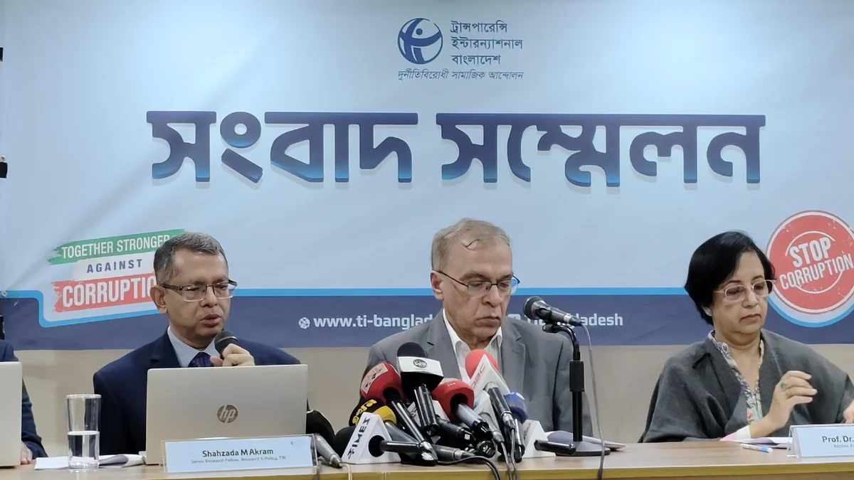 ইউনূস আমলে সাংবাদিকতার ওপর নজিরবিহীন চাপ, চাকরিচ্যুতি-হামলা-গ্রেপ্তারে সংকটে সাংবাদিকতা