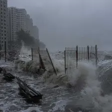 রাগাসার তাণ্ডবে বিধ্বস্ত তাইওয়ান ও ফিলিপিন্স, এবার আছড়ে পড়ল চীনের গুয়াংদংয়ে