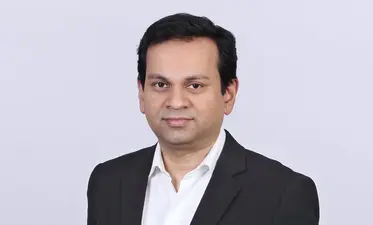 ‘হ্যাঁ’ ভোট দিলেই পরিবর্তন আসবে—এমন দাবি বিভ্রান্তিকর ও অসৎ: আসিফ সালেহ