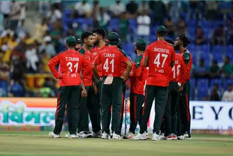 শ্রীলঙ্কার কাছে শোচনীয় হারে বিপাকে বাংলাদেশ