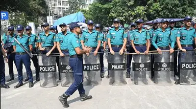 ঢাকায় স্থবিরতা-জনশূন্যতায় সফলভাবে শান্তিপূর্ণ কর্মসূচি পালনের পথে আওয়ামী লীগ