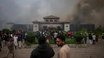সামাজিক যোগাযোগমাধ্যম নিষেধাজ্ঞা থেকে সহিংসতা, সেনা মোতায়েন ও রাজনৈতিক অচলাবস্থা