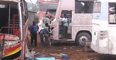 সড়কে দুর্ঘটনার আশঙ্কা তীব্র করছে প্রায় ২৯ হাজার মেয়াদোত্তীর্ণ যানবাহন