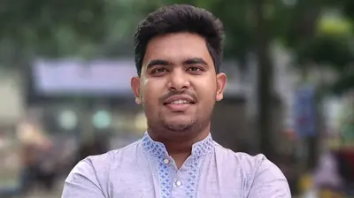 নিজেই শিক্ষার্থী হয়েও স্কুল সভাপতি ‘বৈষম্য বিরোধী নেতা’, পেটালেন অর্ধশত শিক্ষার্থীকে