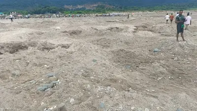 ভোলাগঞ্জে ২ হাজার কোটি টাকার পাথর ডাকাতি, ক্ষমতার ছত্রছায়ায় প্রাকৃতিক সম্পদ লুণ্ঠন!