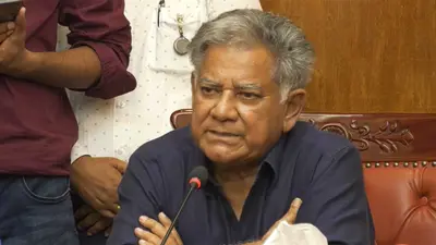 অন্তর্বর্তী সরকারের বড় সিদ্ধান্ত কেবিনেটের বাইরে নেওয়া হতো: এম সাখাওয়াত হোসেন