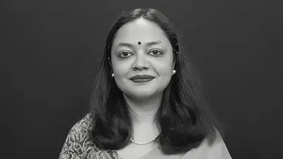 কেন এই পথ বেছে নিলেন স্বর্ণময়ী?