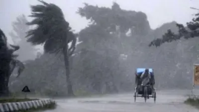 ঢাকাসহ ১২ জেলায় ৮০ কিমি বেগে ঝড়ের আশঙ্কা