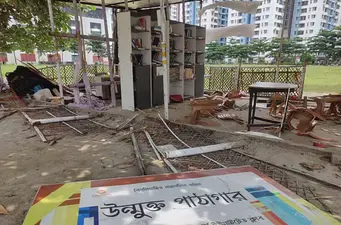 ‘আওয়ামী লীগের দোসররা’ আড্ডা দেয় অভিযোগ তুলে উত্তরায় লাইব্রেরি ভাঙচুর